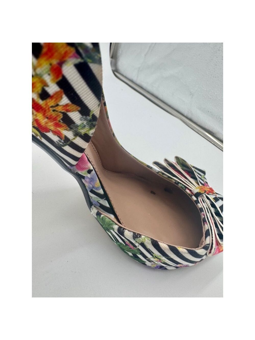 Women's Betsey Johnson Heels Size 8.5 Size Floral Black White Stripes - Picture 11 of 11